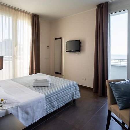 Gimmi Hotel Ρίμινι Εξωτερικό φωτογραφία