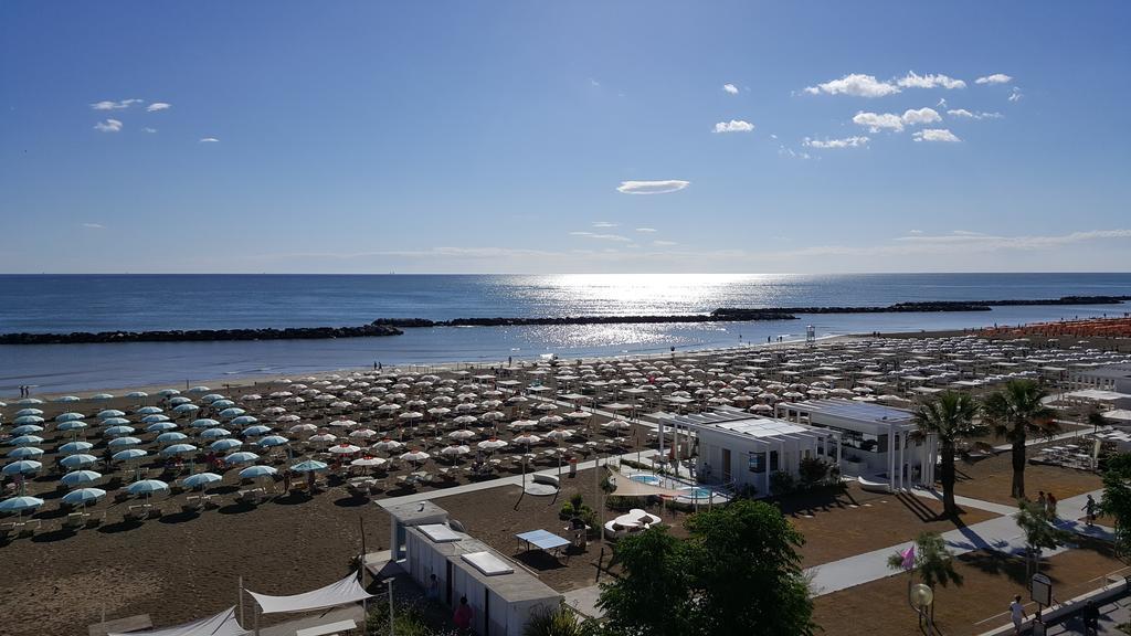 Gimmi Hotel Ρίμινι Εξωτερικό φωτογραφία