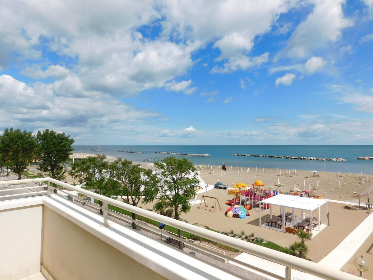 Gimmi Hotel Ρίμινι Εξωτερικό φωτογραφία